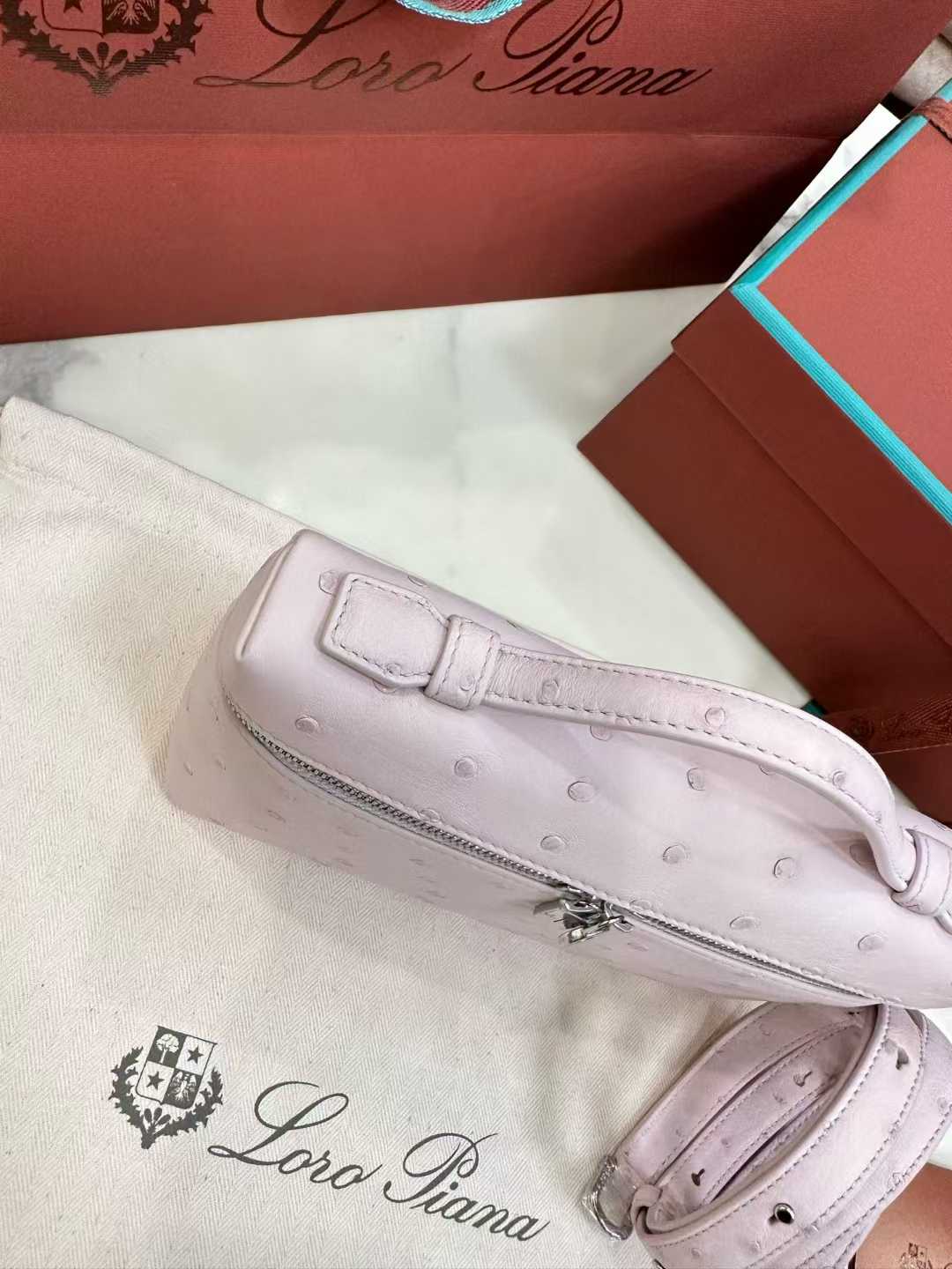 Loro Piana Extra Pocket L19 view 6