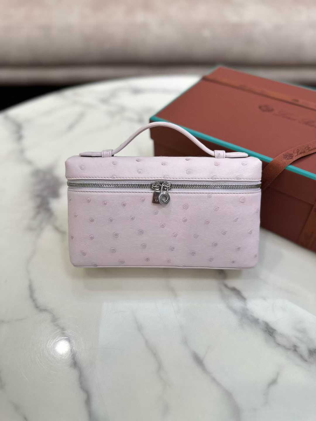 Loro Piana Extra Pocket L19 view 8