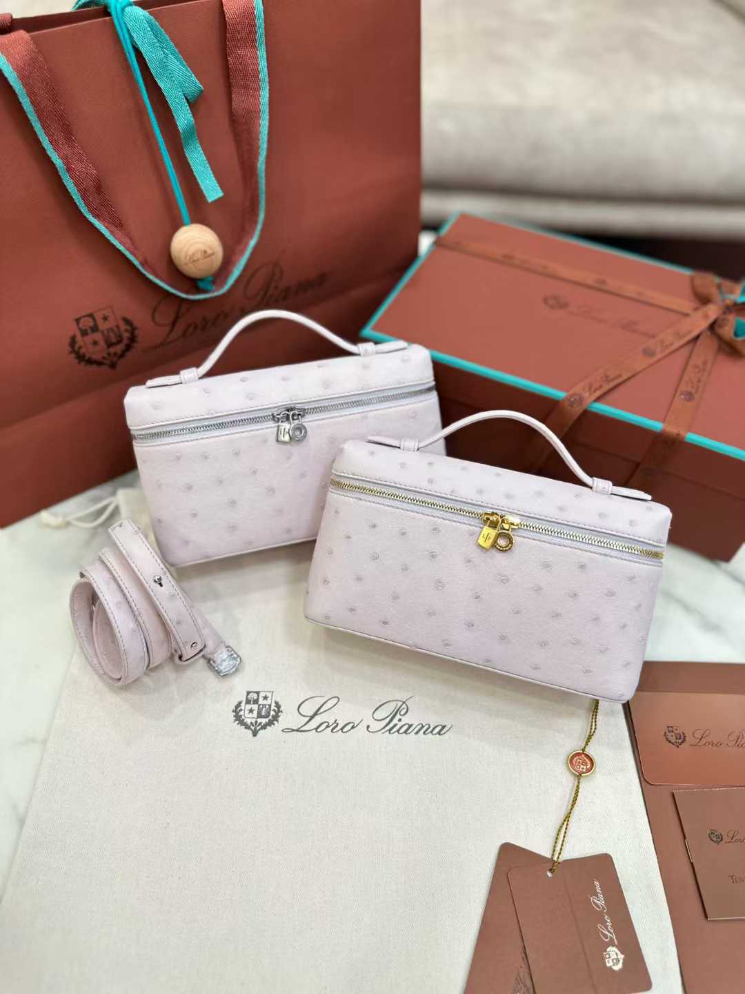Loro Piana Extra Pocket L19 view 9