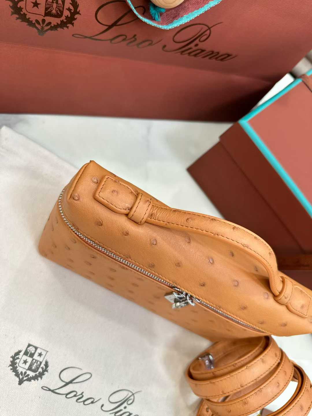Loro Piana Extra Pocket L19 view 6