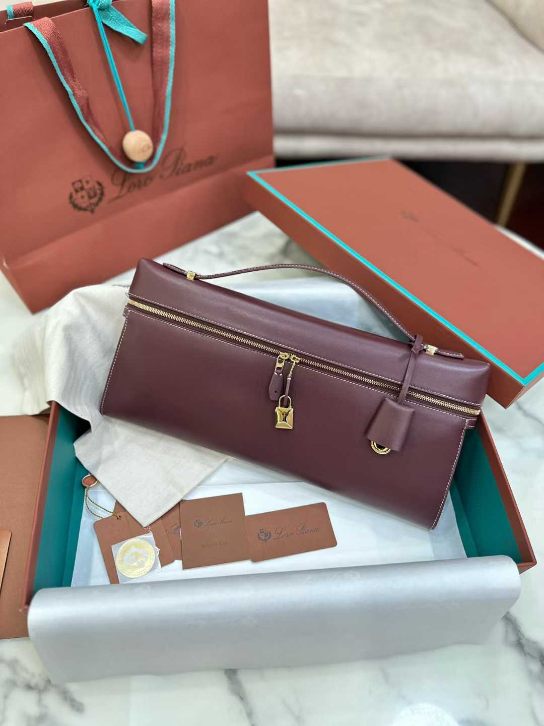 Loro Piana Extra Clutch L36 view 2