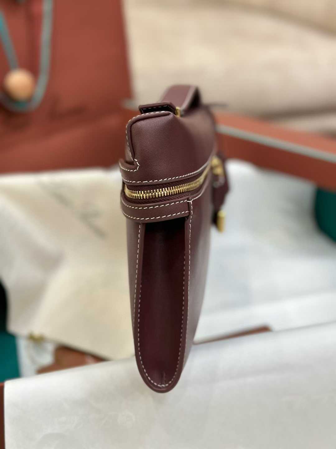 Loro Piana Extra Clutch L36 view 6