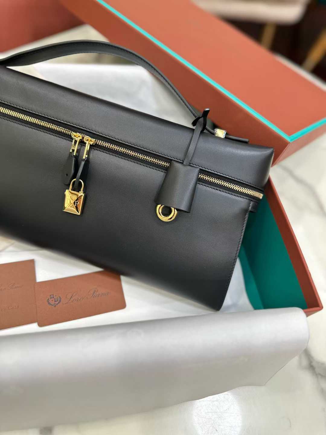 Loro Piana Extra Clutch L36 view 3