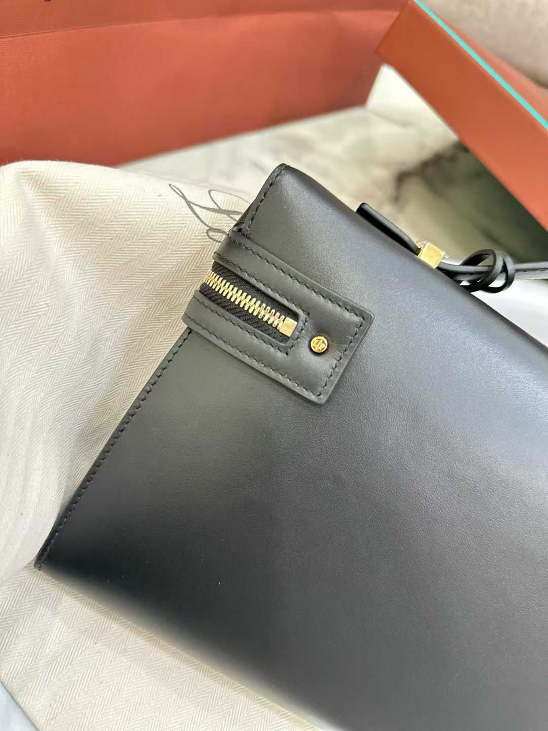 Loro Piana Extra Clutch L36 view 7