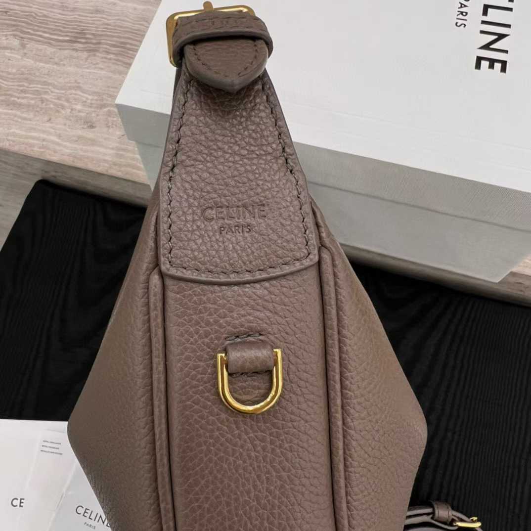 Celine Teen Lulu IN Grained calfskin view 4