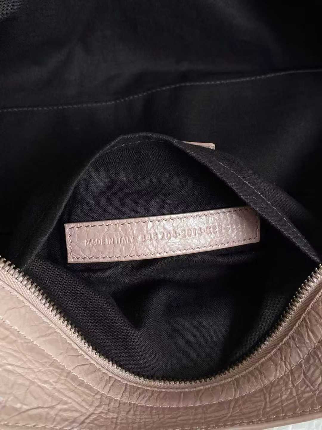 Balenciaga east west Bag of sticks view 7