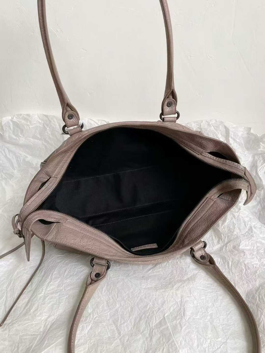 Balenciaga east west Bag of sticks view 8