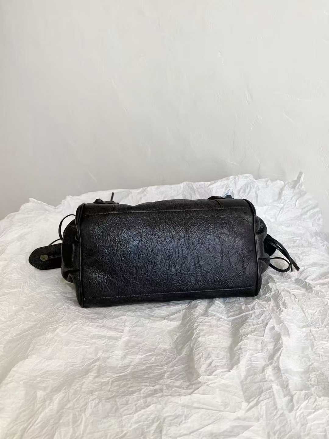 Balenciaga le city Bowling motorcycle bag view 4