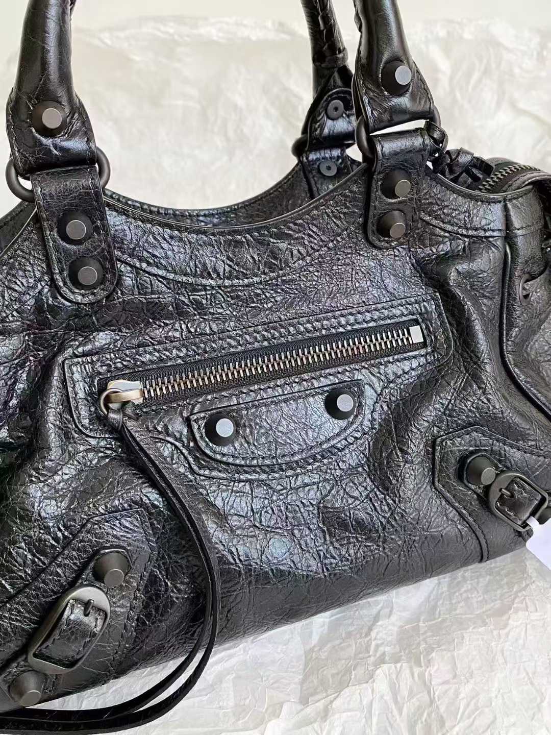 Balenciaga le city Bowling motorcycle bag view 5