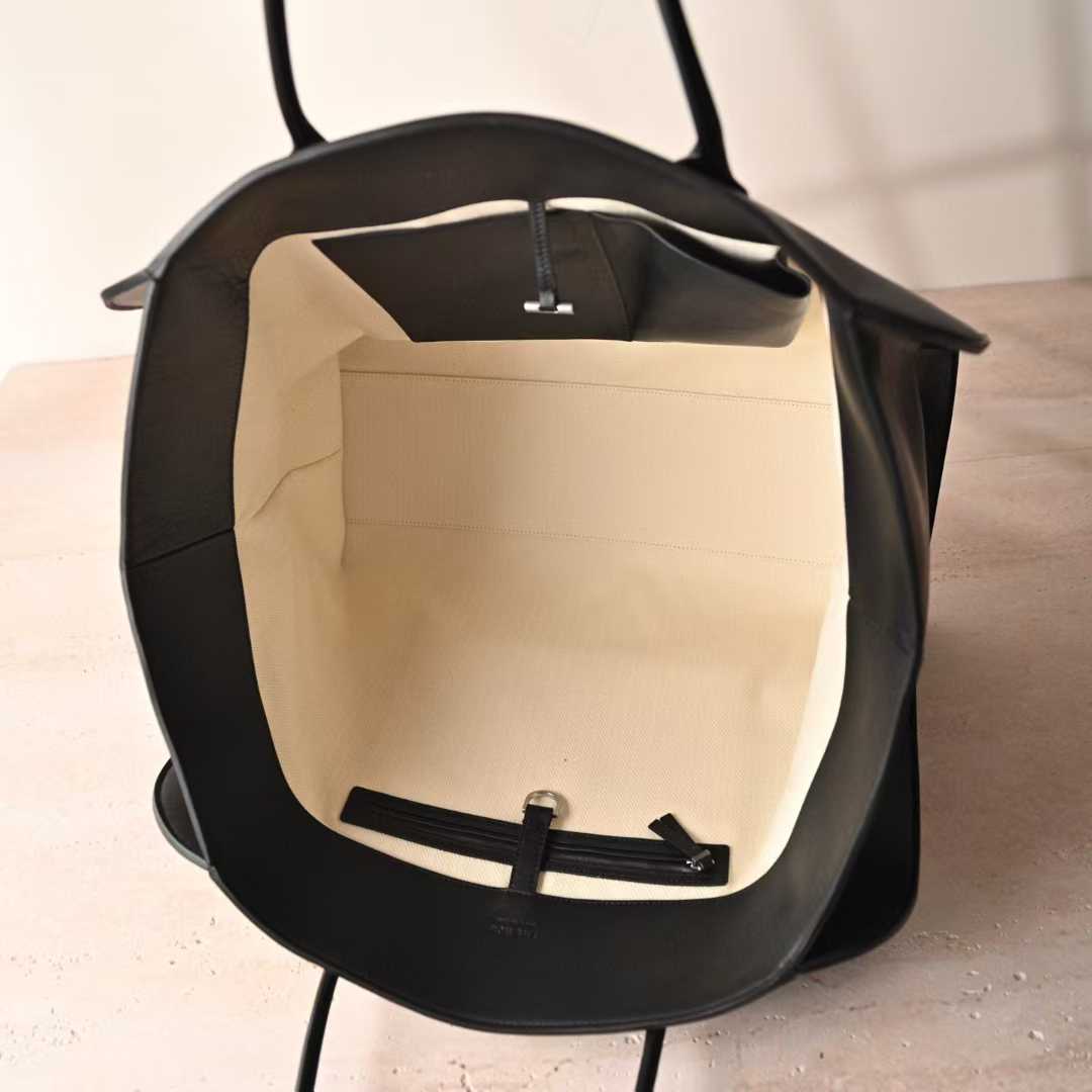 The Row Marlo Leather handbags view 14
