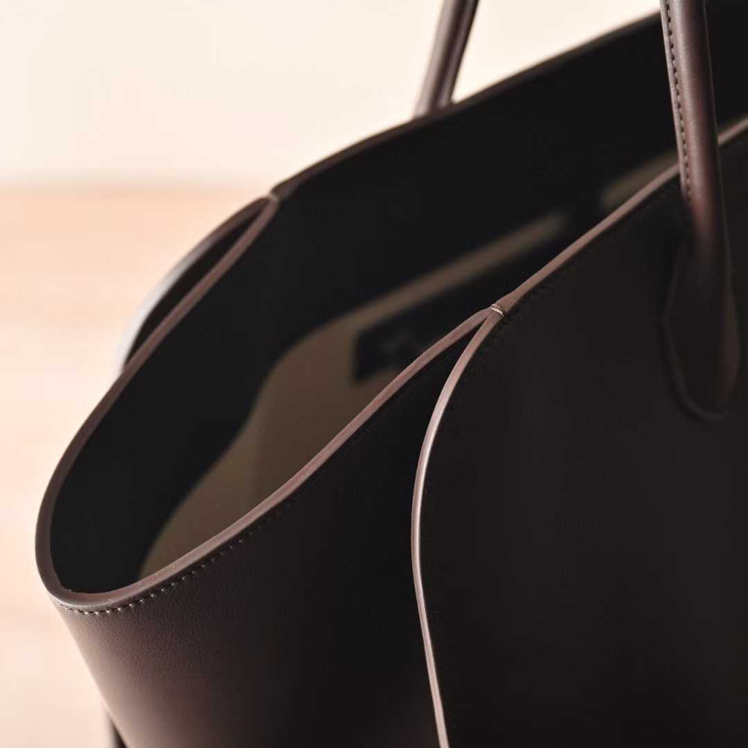 The Row Marlo Leather handbags view 4