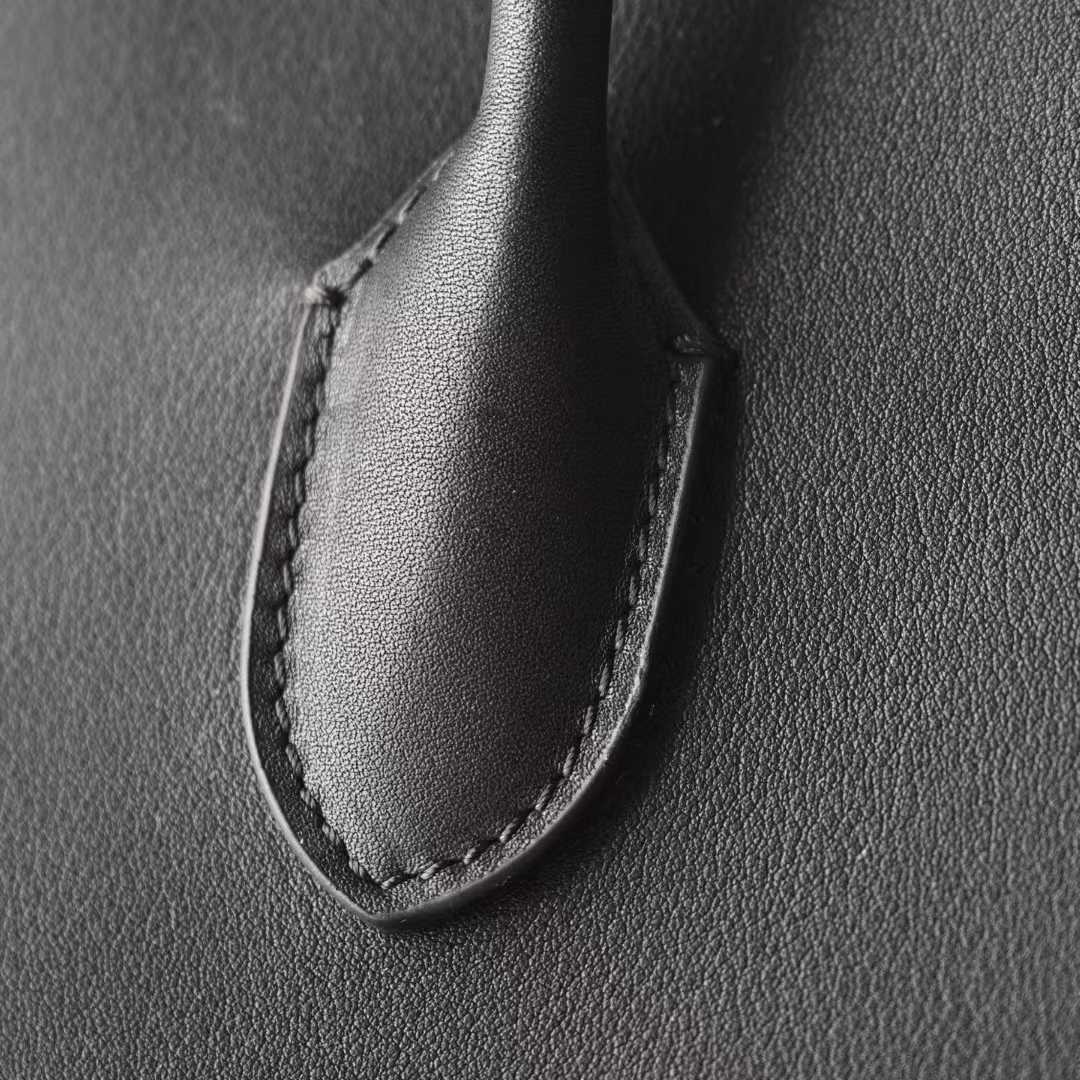 The Row Terrasse Leather handbags view 13