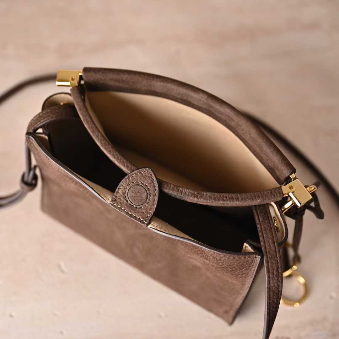 Alaïa Le Click Small Square Bag In Nubuck view 26