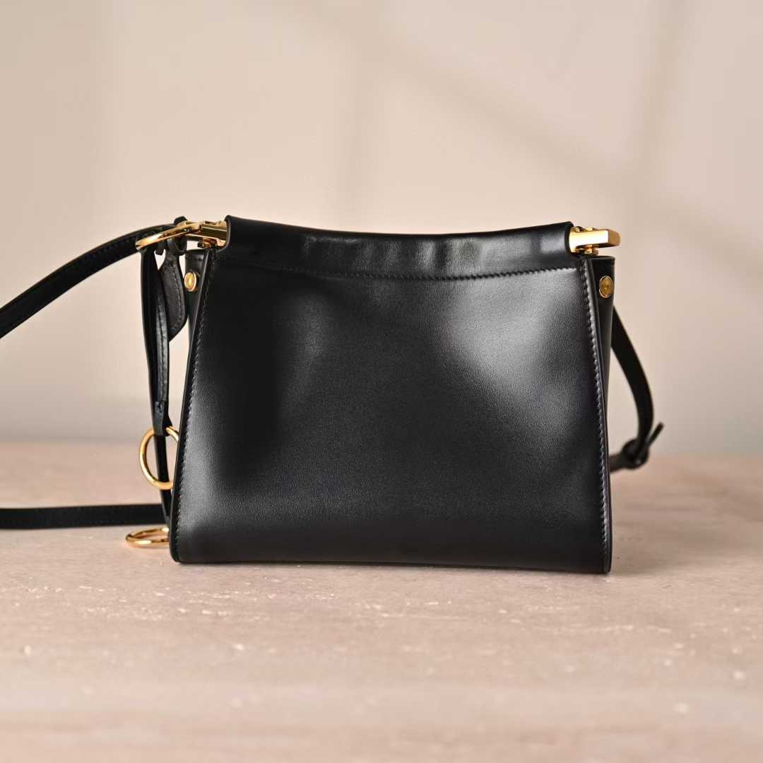 Alaïa Le Click Small Square Bag In Nubuck view 8