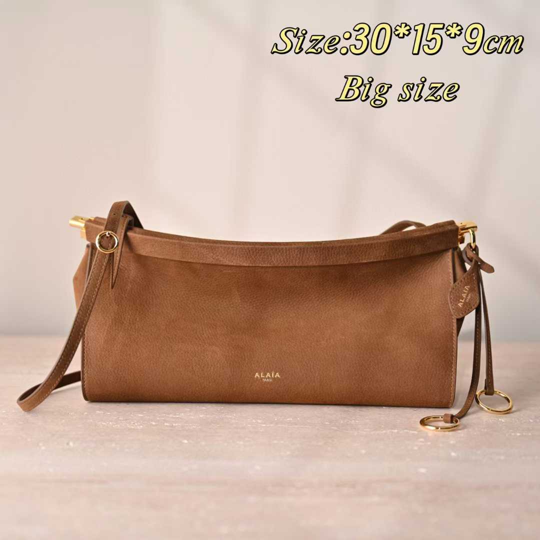 Alaïa Le Click East West Small Bag In Nubuck view 10