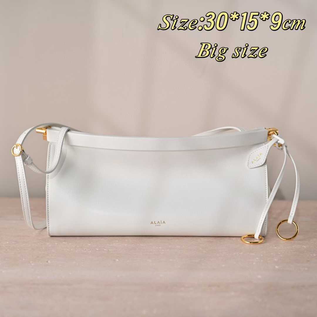 Alaïa Le Click East West Small Bag In Nubuck view 24