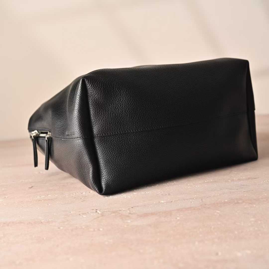 The Row Marlo Leather handbags view 4