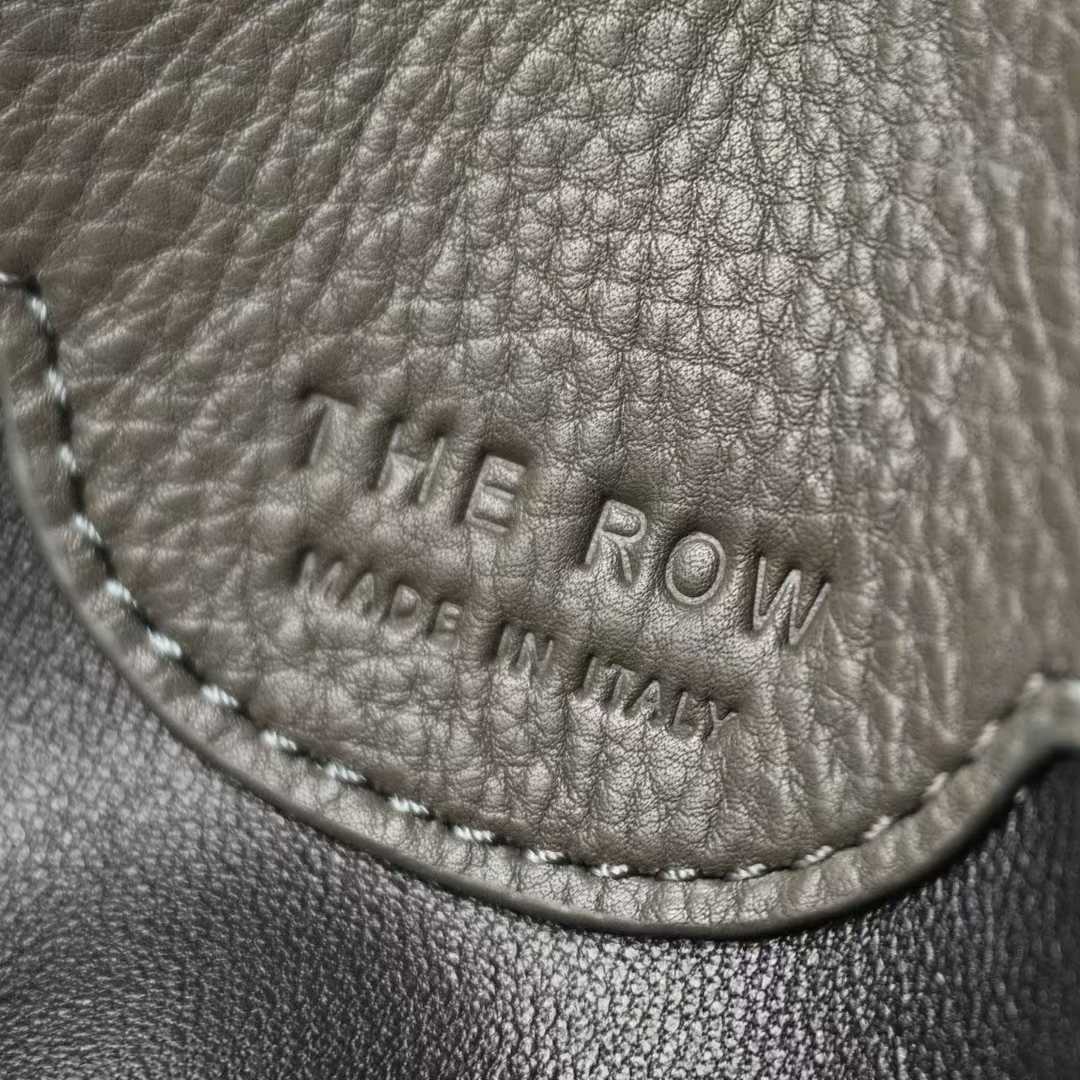 The Row Edith Leather handbags view 6