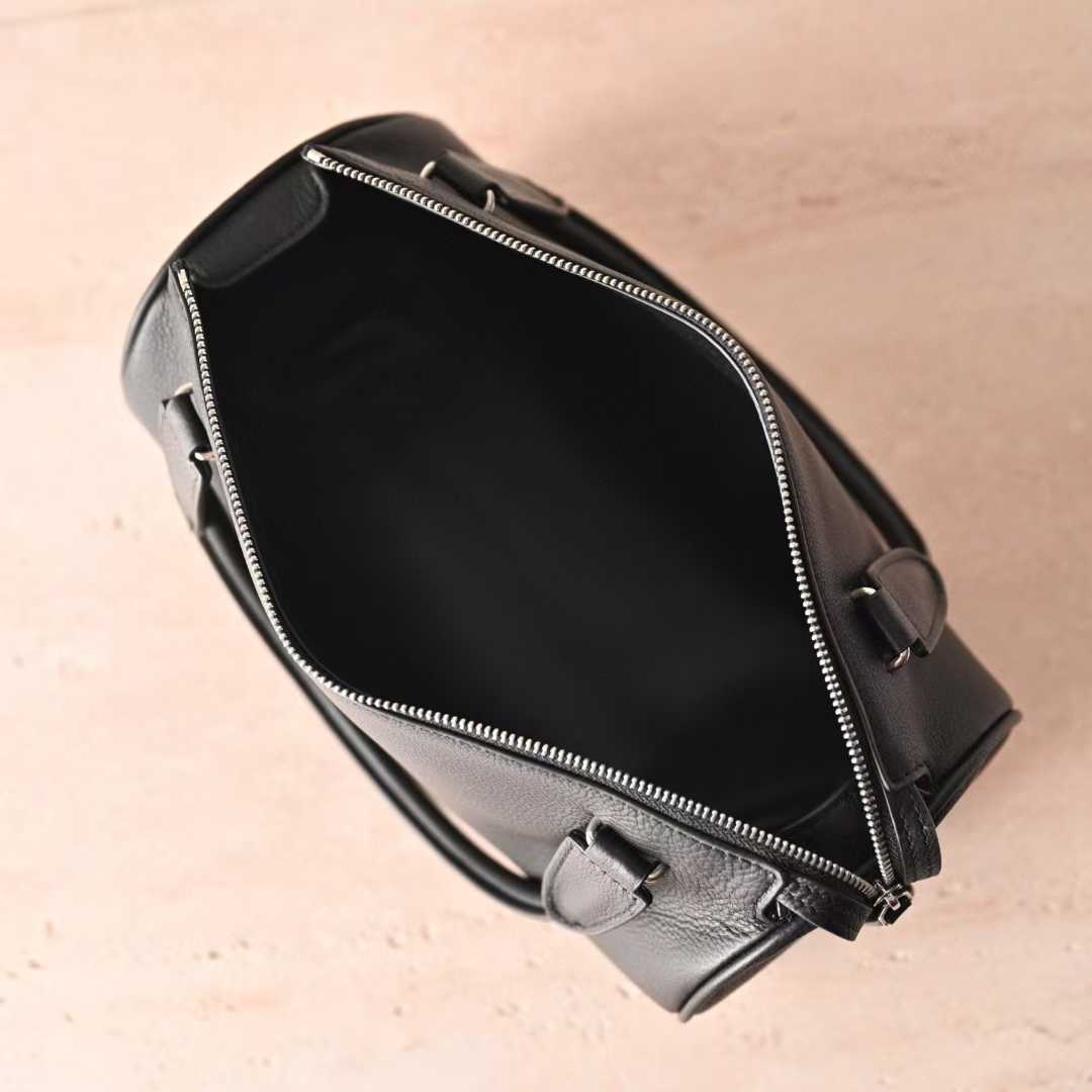The Row Edith Leather handbags view 6