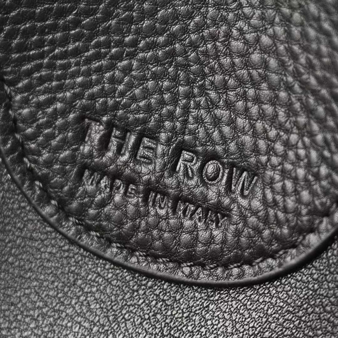 The Row Edith Leather handbags view 7