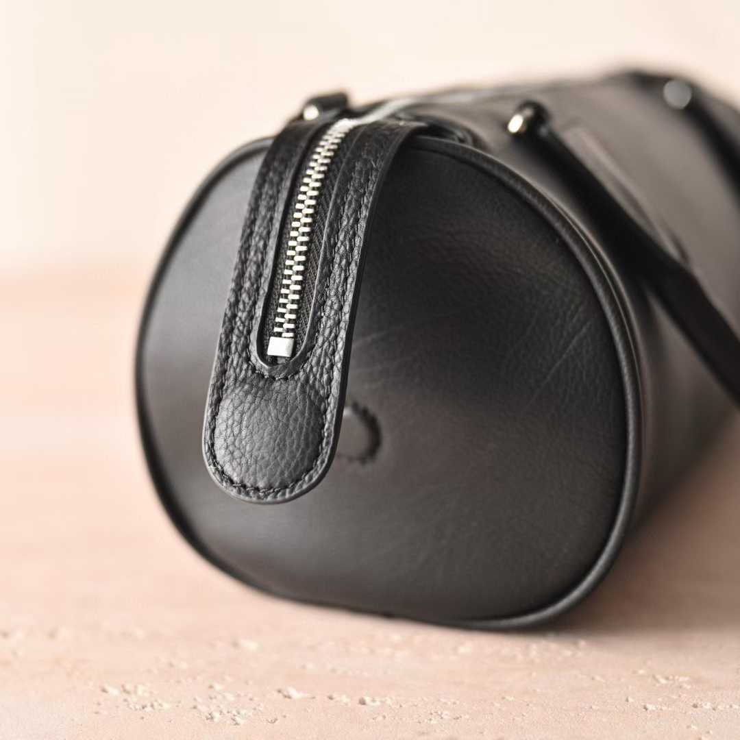 The Row Edith Leather handbags view 9