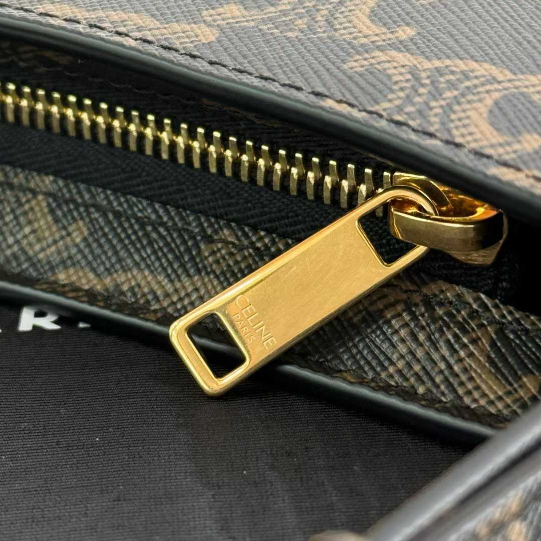 Celine TINA SHOULDER BAG IN Triomphe canvas view 6