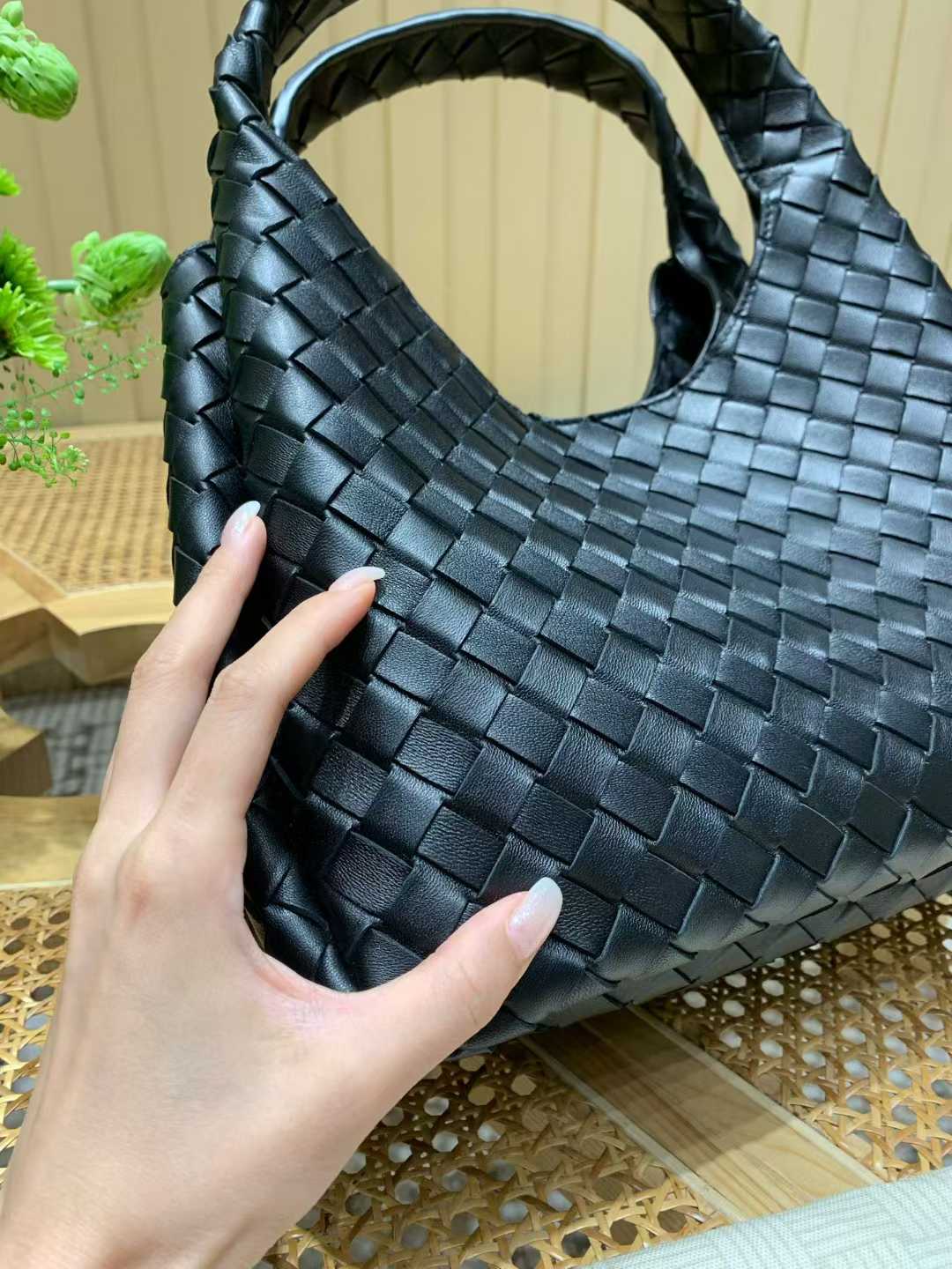 Bottega Veneta Campana view 4
