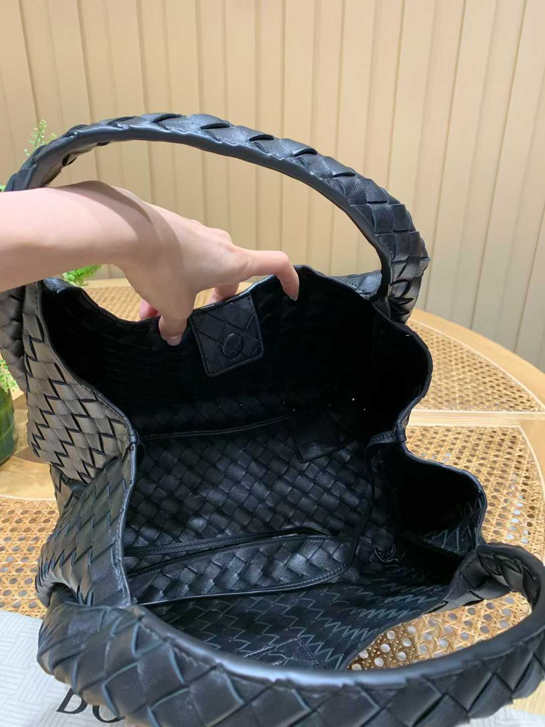 Bottega Veneta Campana view 6