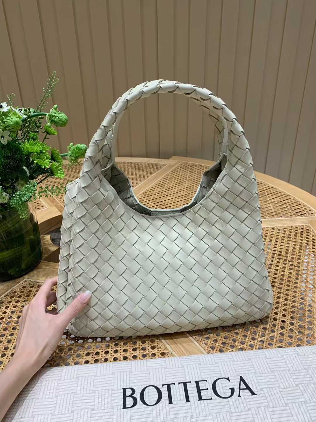 Bottega Veneta Campana view 1