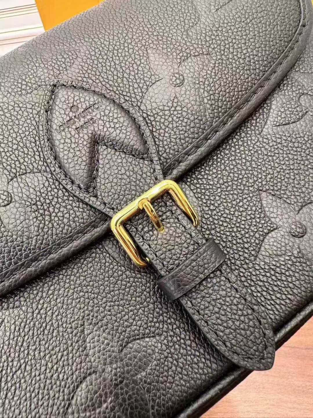 Louis Vuitton Diane Satchel M46386 view 6