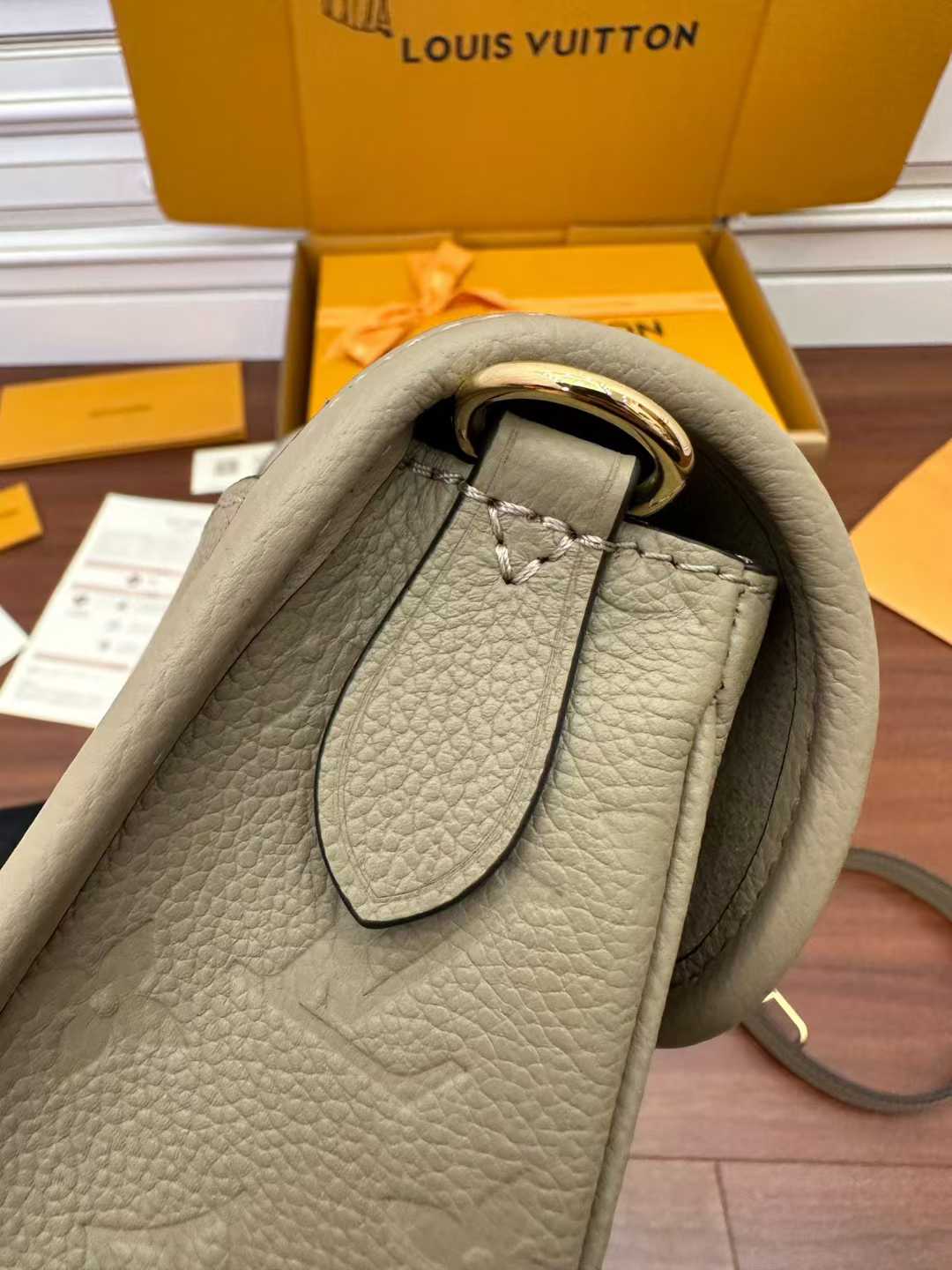 Louis Vuitton Diane Satchel M46583 view 6
