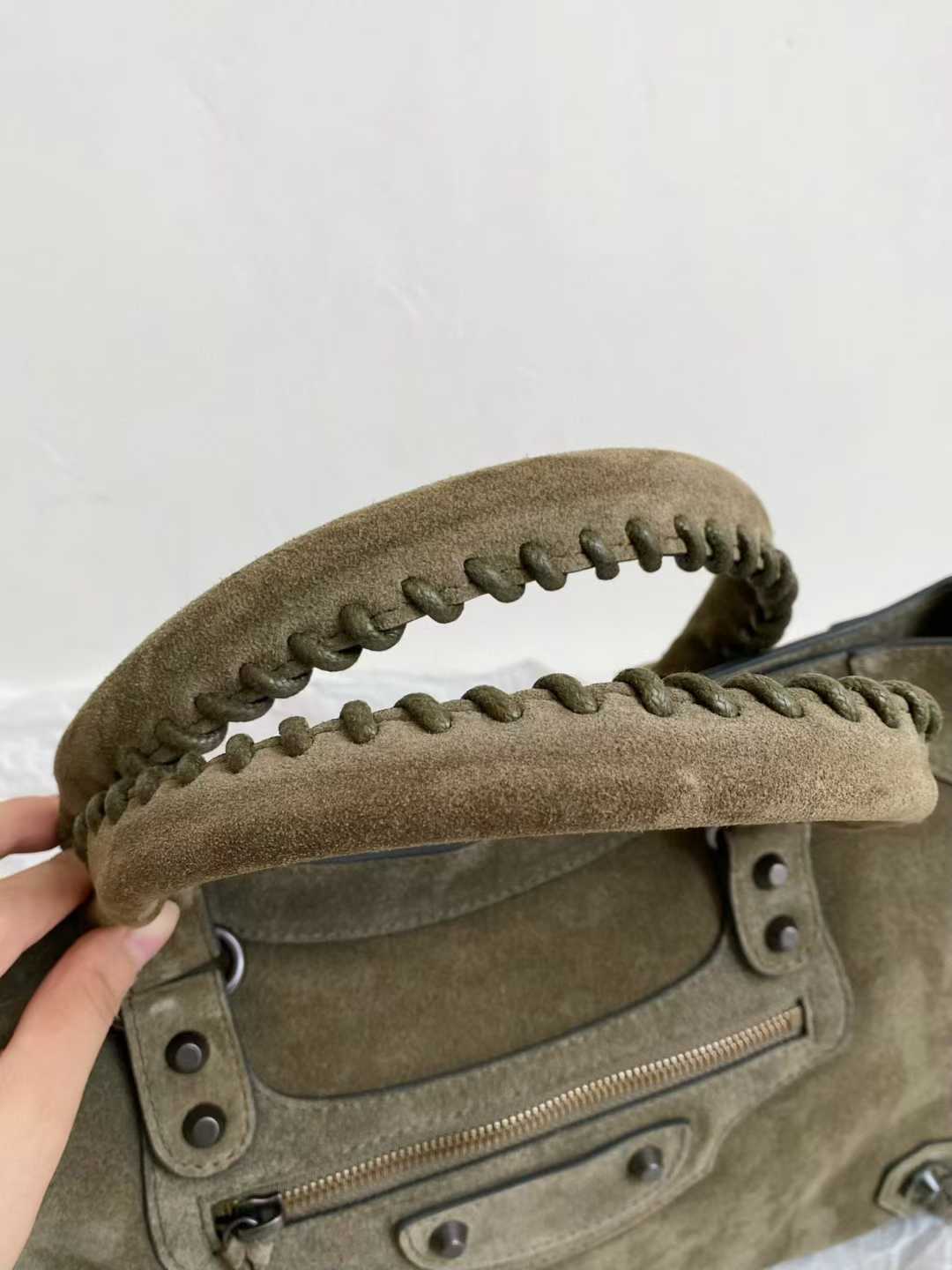 Balenciaga Women’s Le City Bag Medium in Khaki view 5
