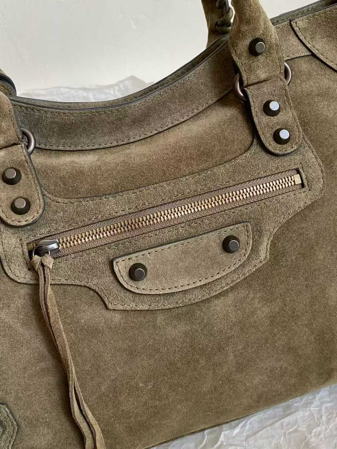 Balenciaga Women’s Le City Bag Medium in Khaki view 6