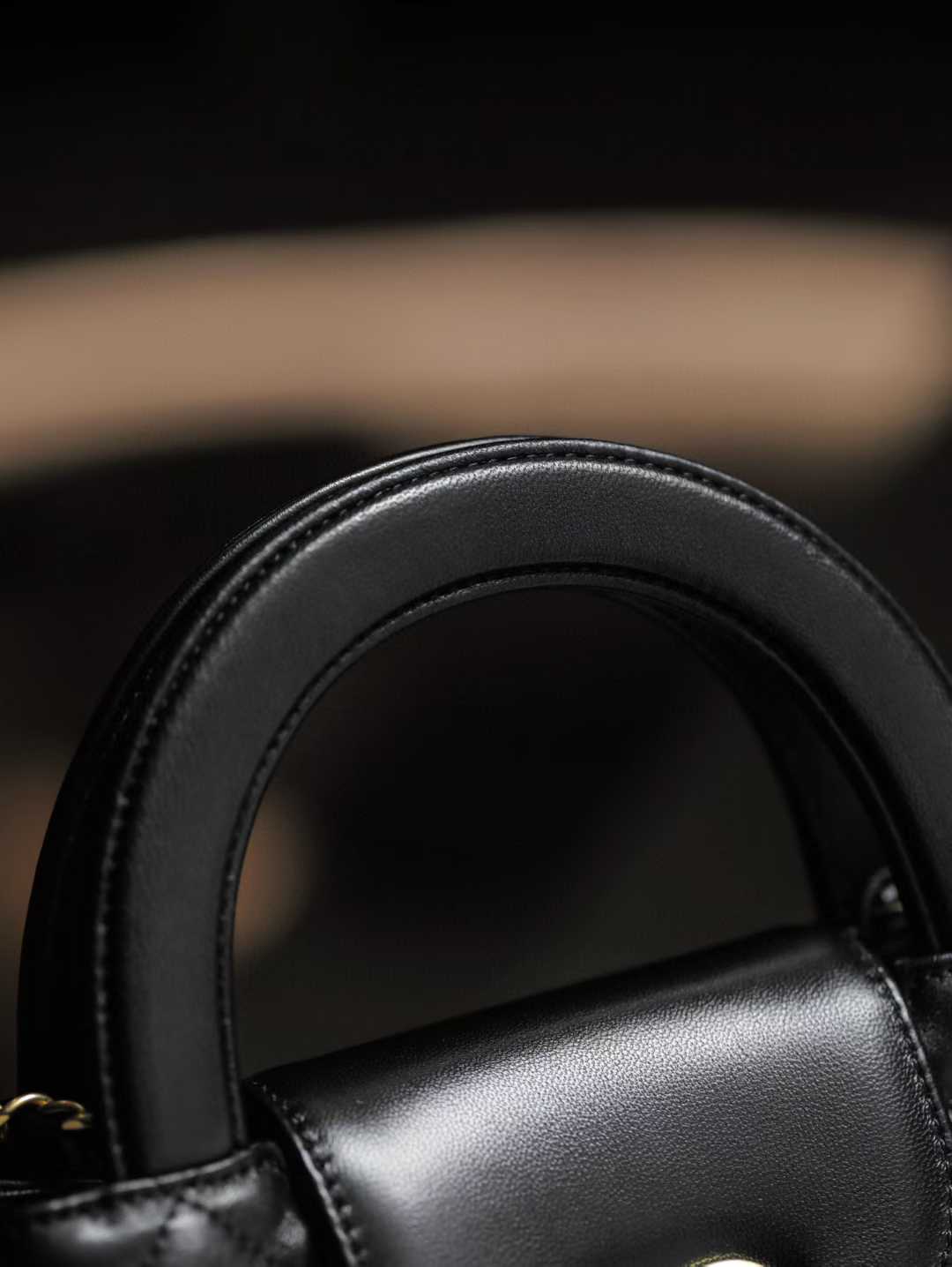 Chanel 25a Kelly Bag view 7