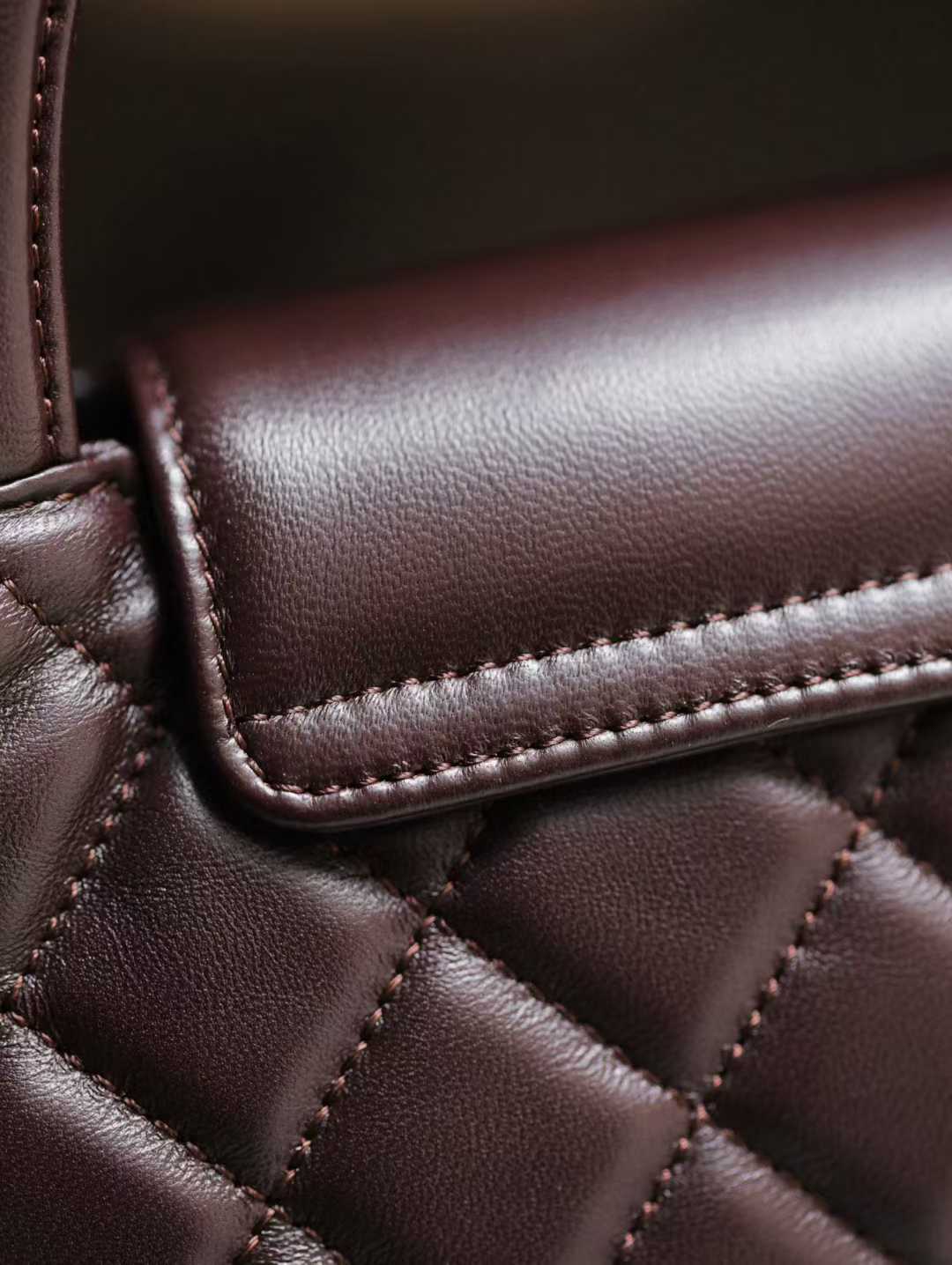 Chanel 25a Kelly Bag view 9