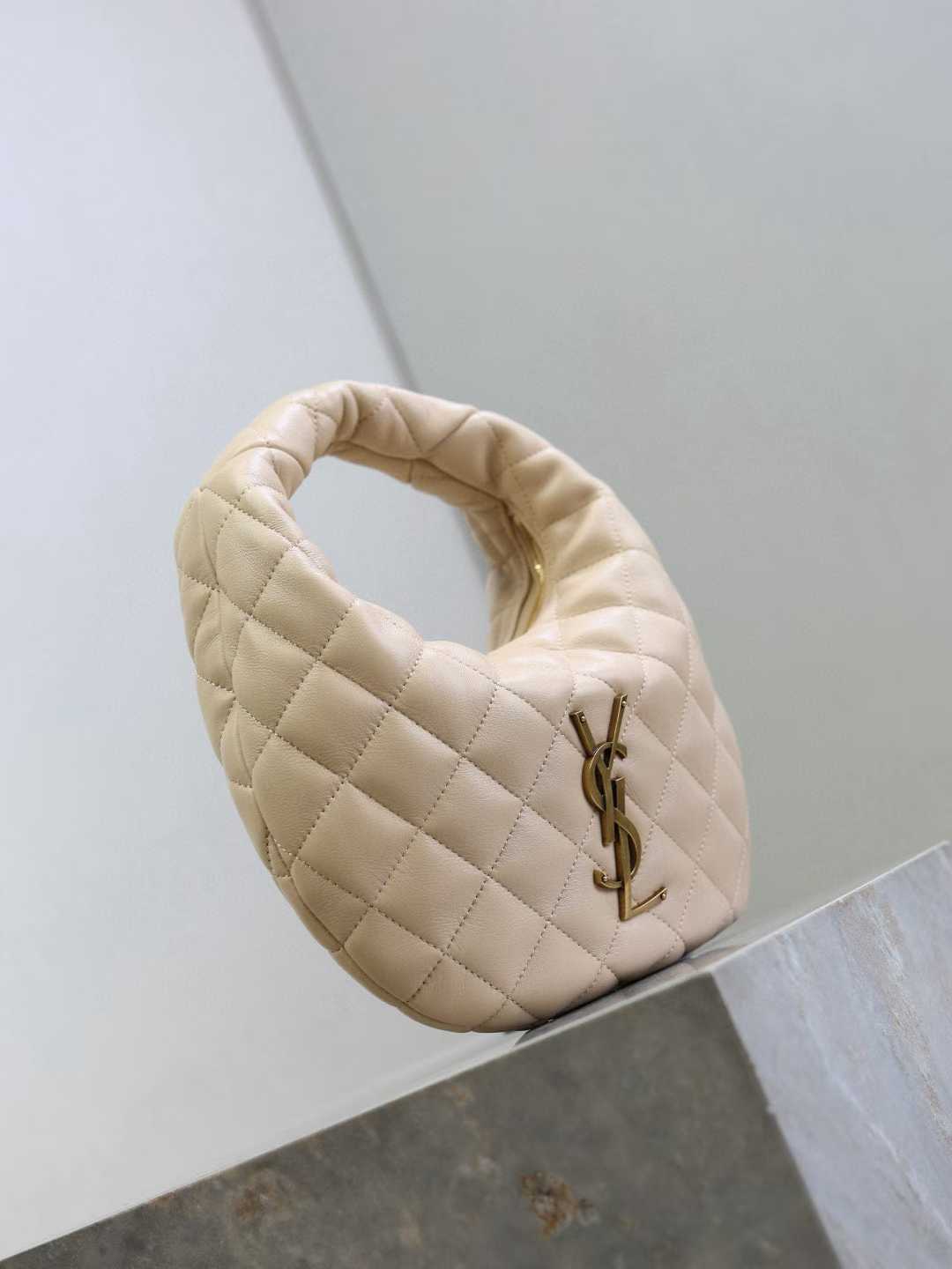 Saint Laurent ICARINO in quilted nappa view 2