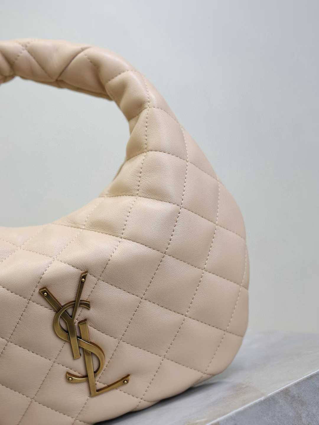 Saint Laurent ICARINO in quilted nappa view 5