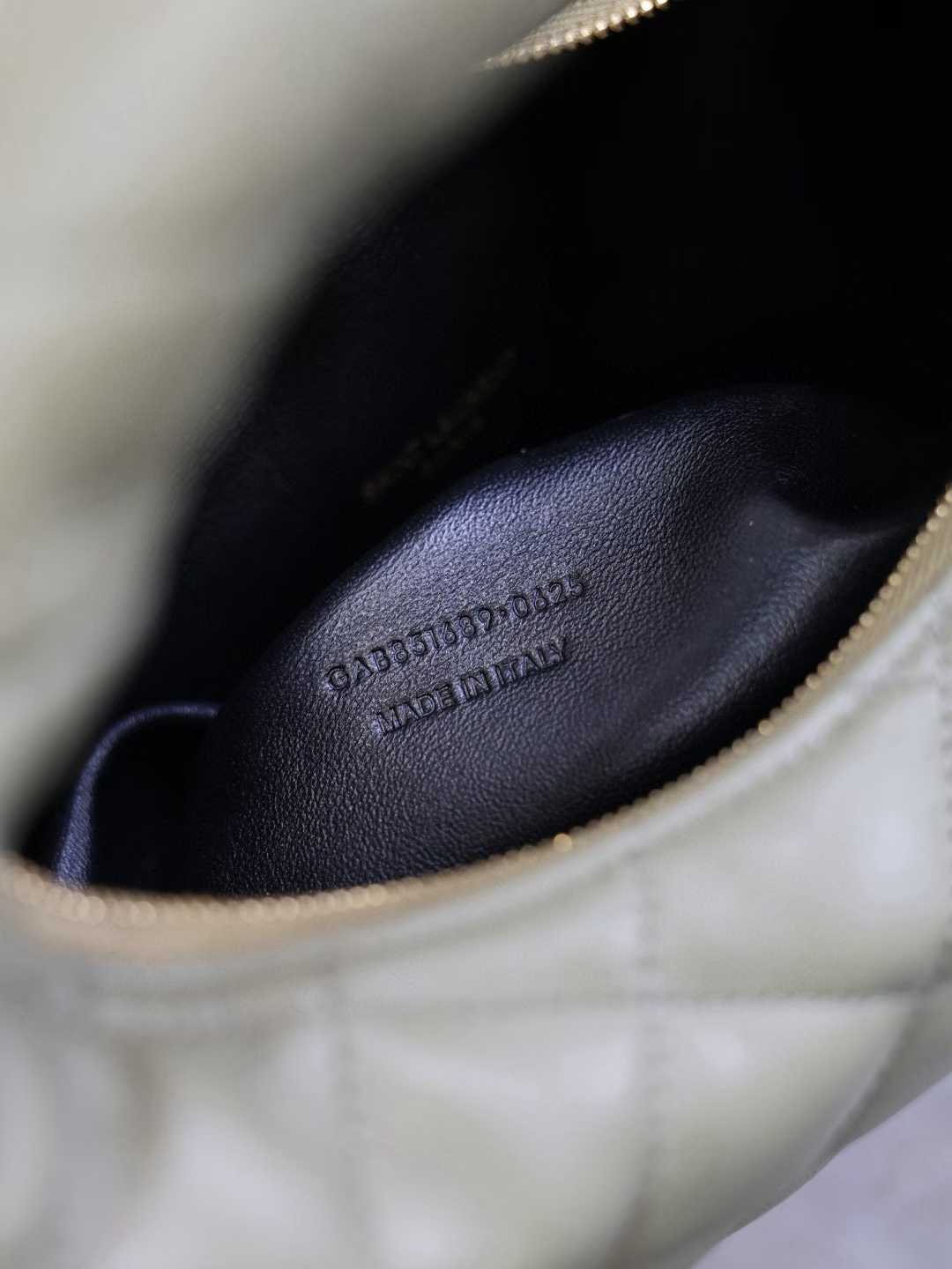 Saint Laurent ICARINO in quilted nappa view 8