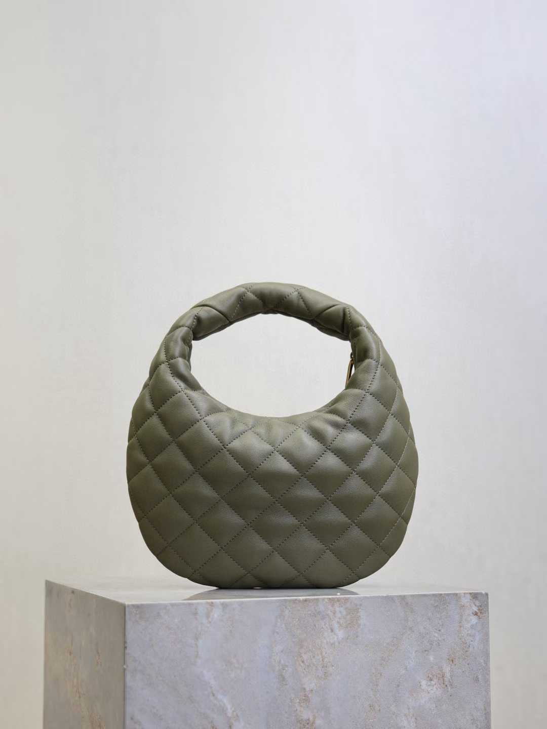 Saint Laurent ICARINO in quilted nappa view 9