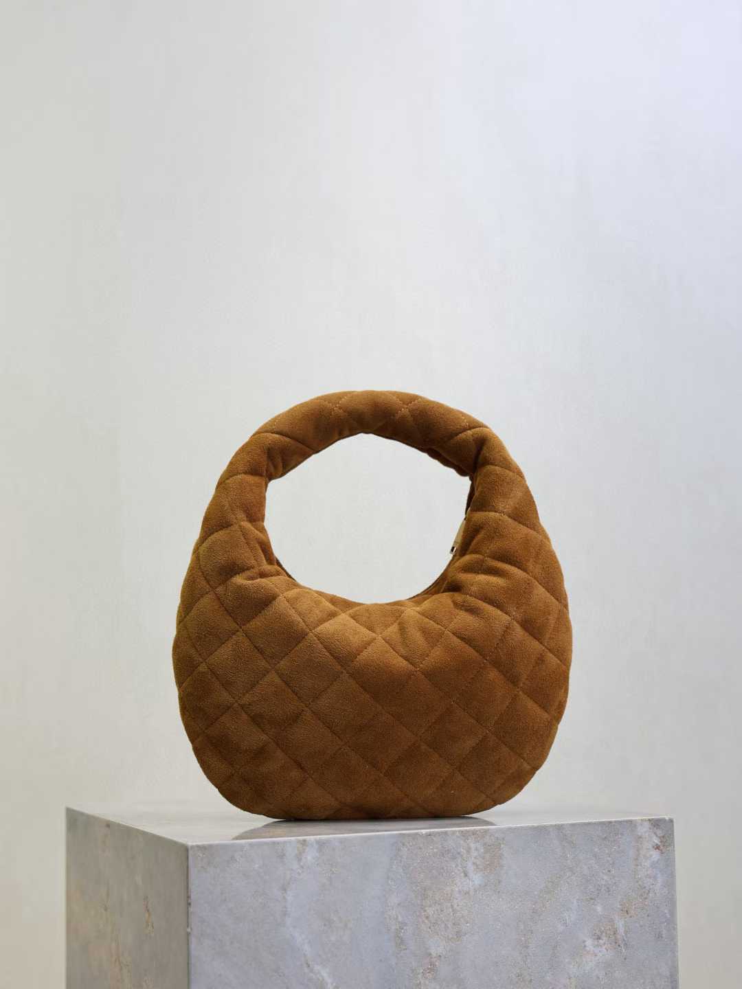 Saint Laurent ICARINO in quilted suede view 9