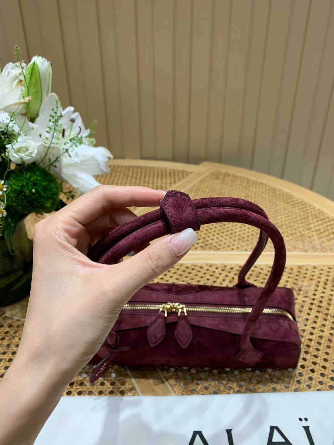 Alaïa Le Tecket Bag view 11