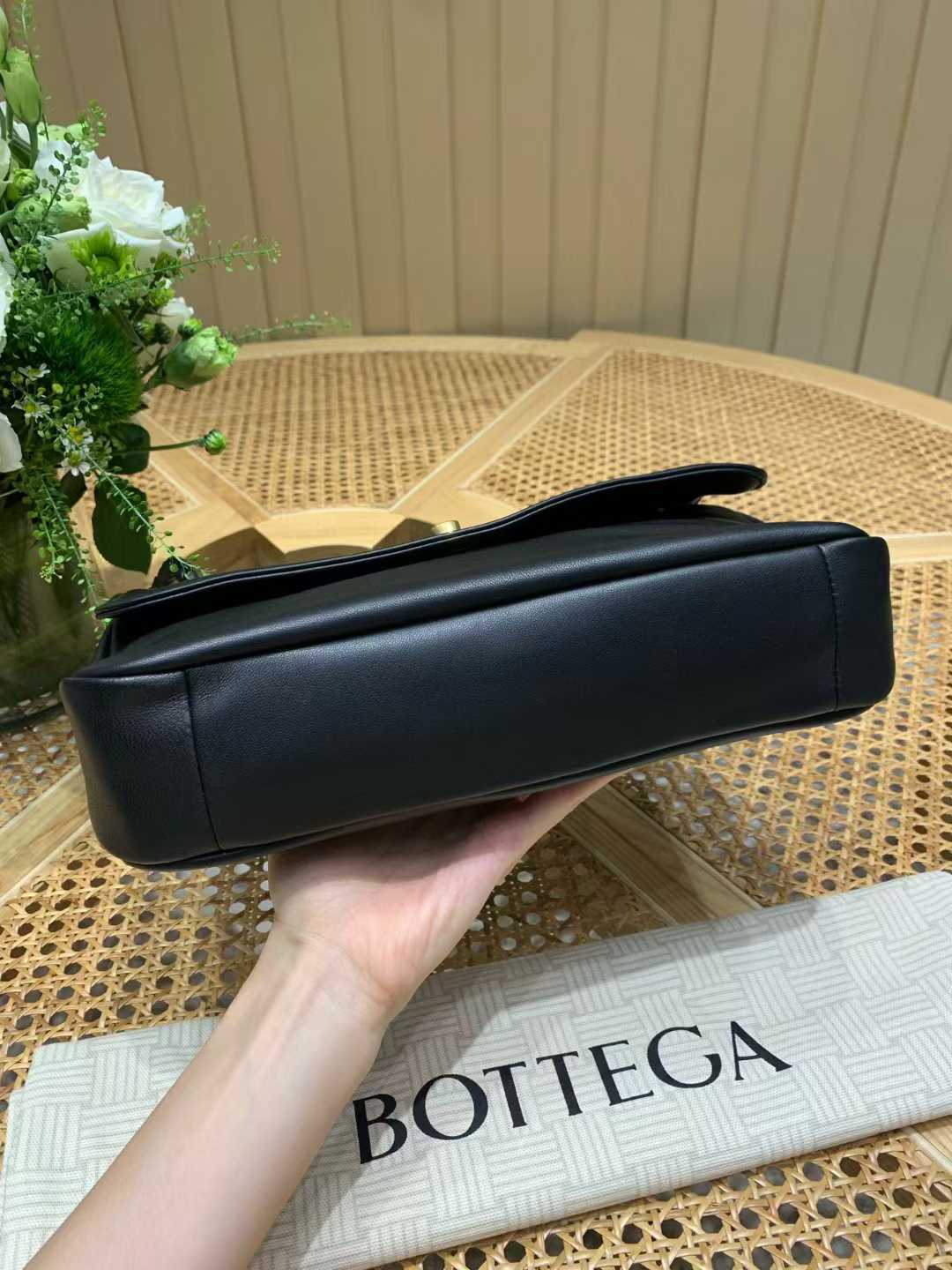 Bottega Veneta Madison view 33