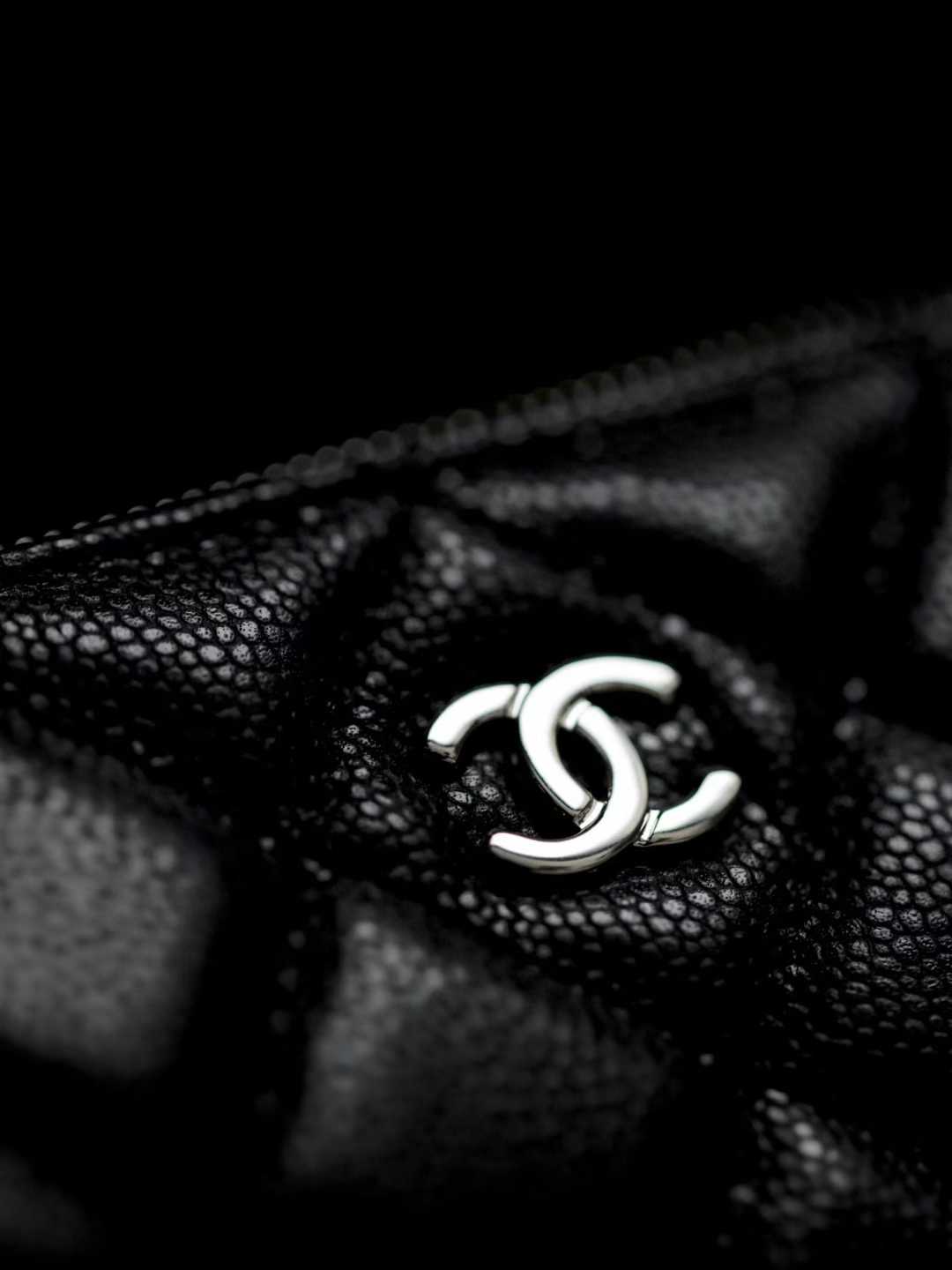Chanel Chain armpit bag view 4