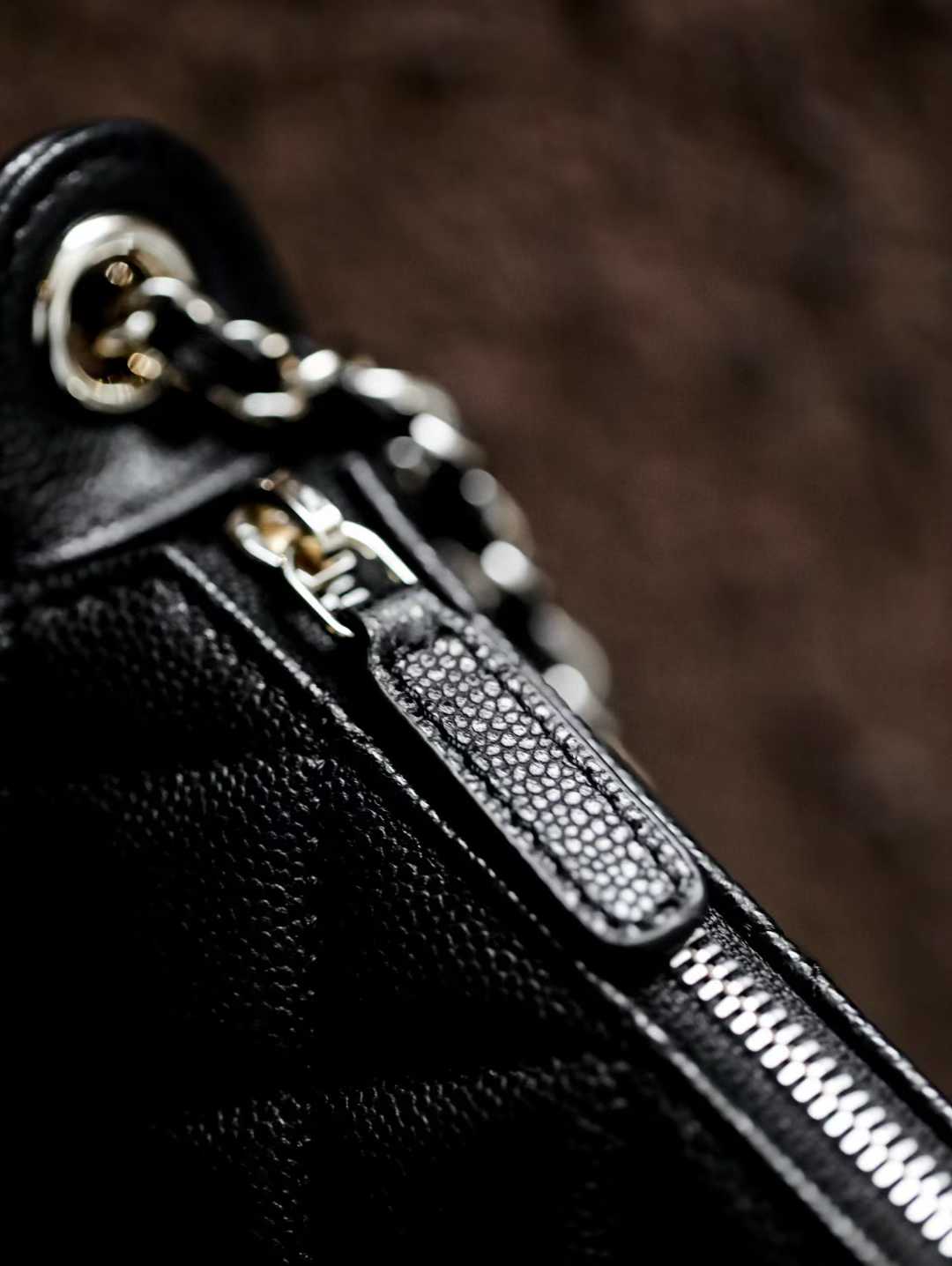 Chanel Chain armpit bag view 5