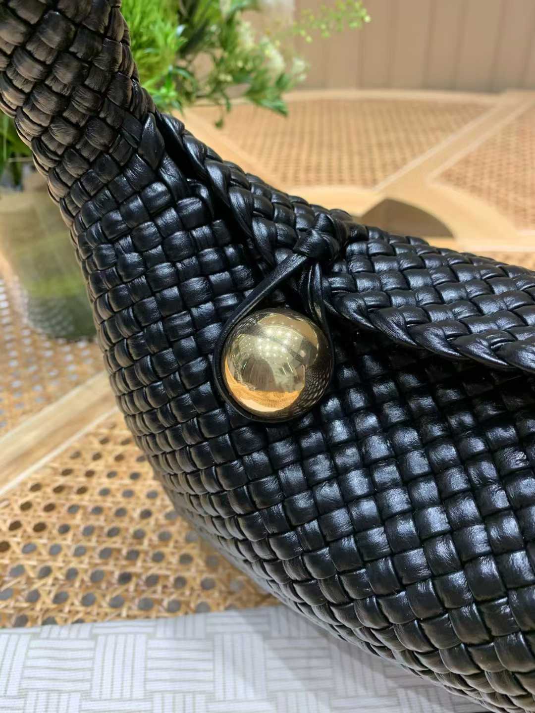 Bottega Veneta Tosca Baci view 5