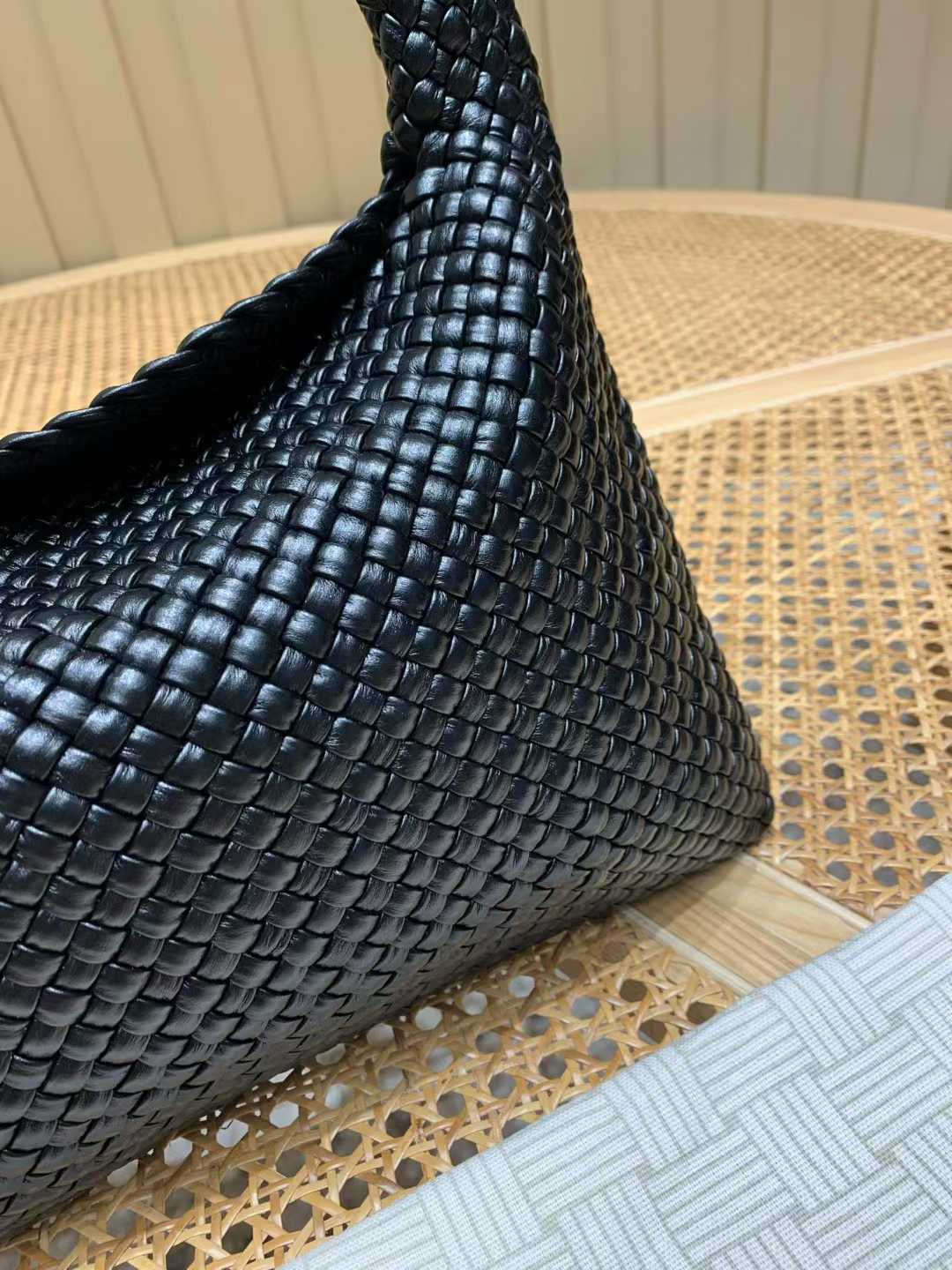 Bottega Veneta Tosca Baci view 6