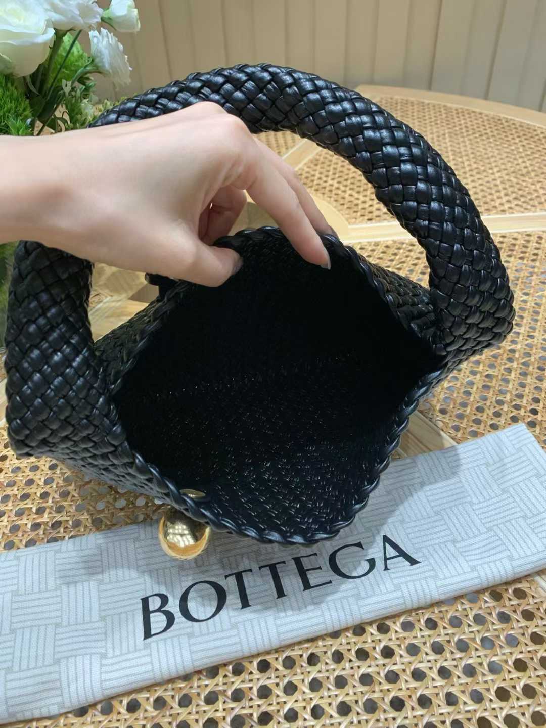 Bottega Veneta Tosca Baci view 7