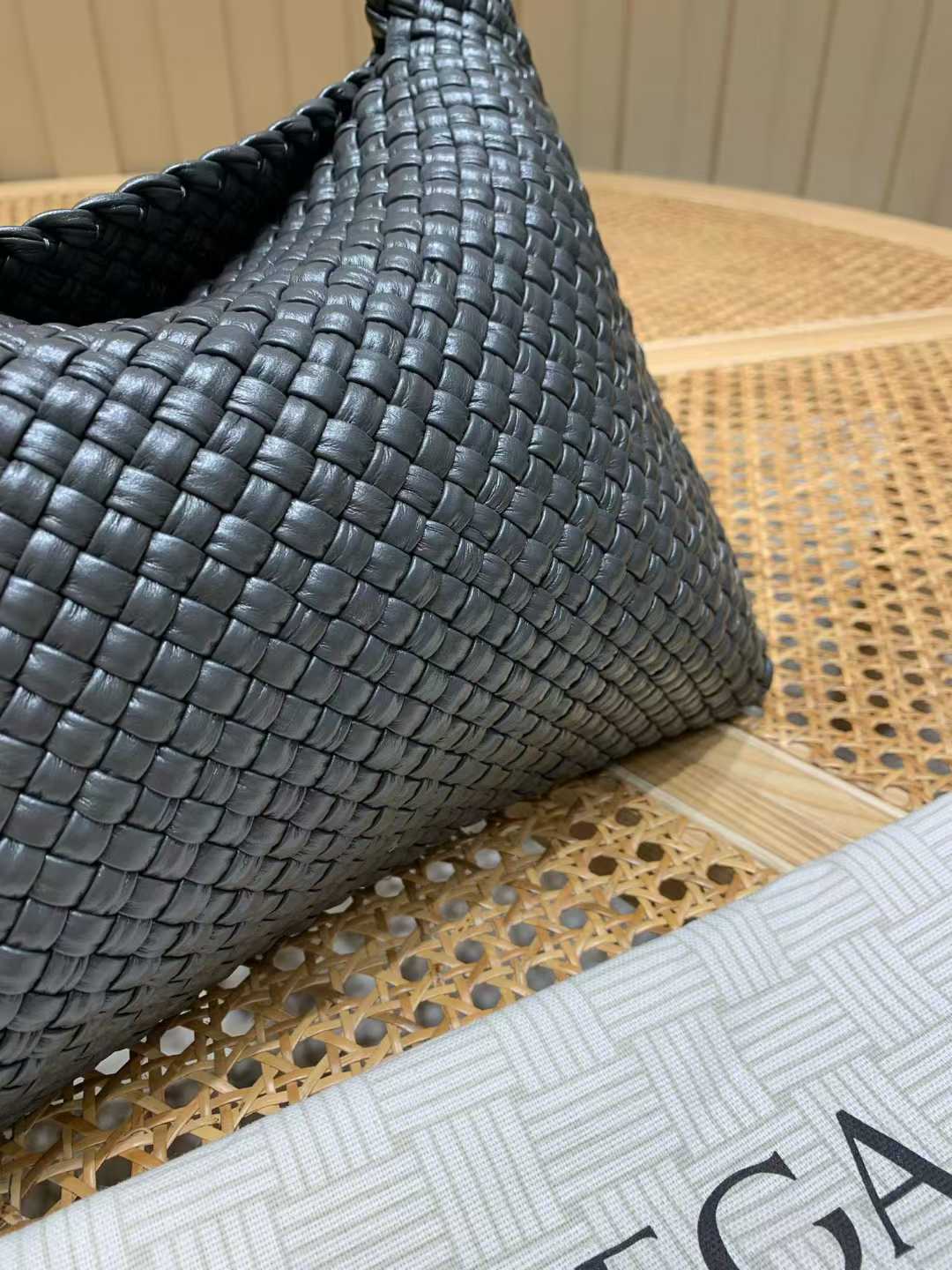 Bottega Veneta Tosca Baci view 6