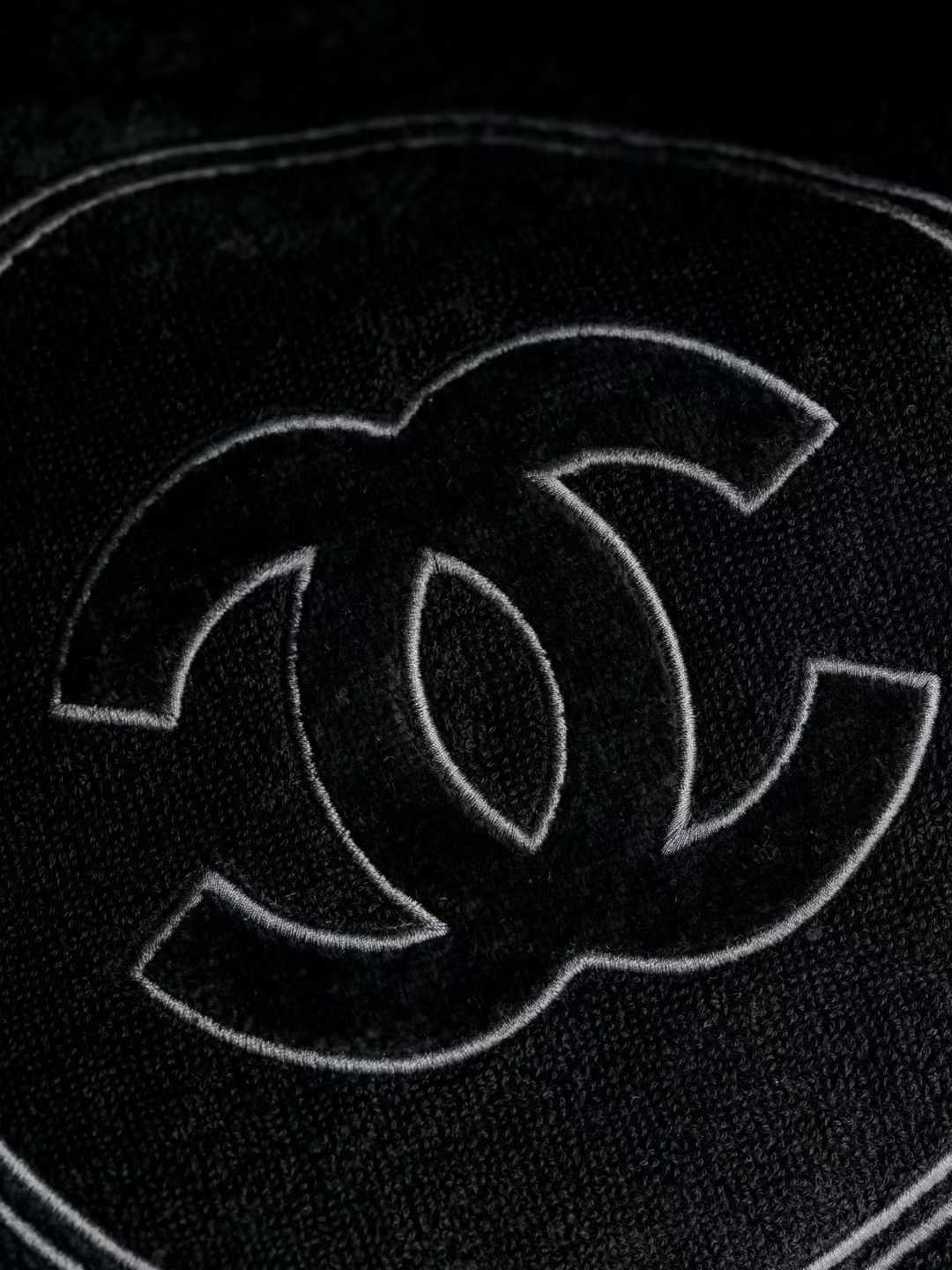 Chanel 25m Coco Baech Bag view 4
