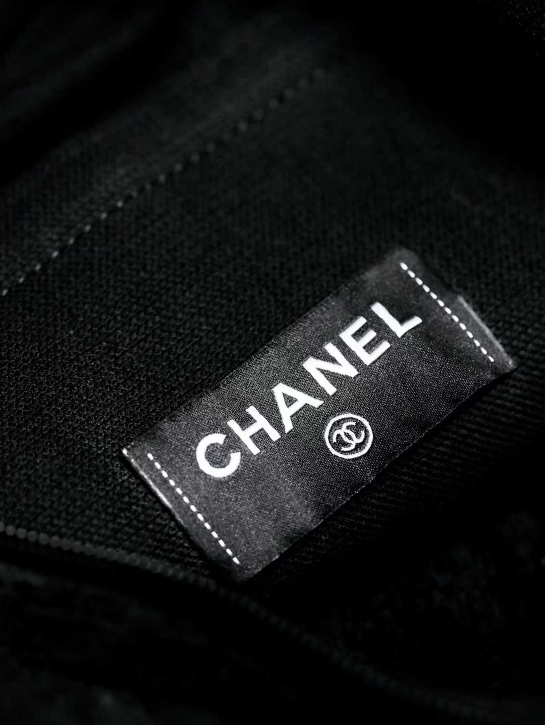 Chanel 25m Coco Baech Bag view 6